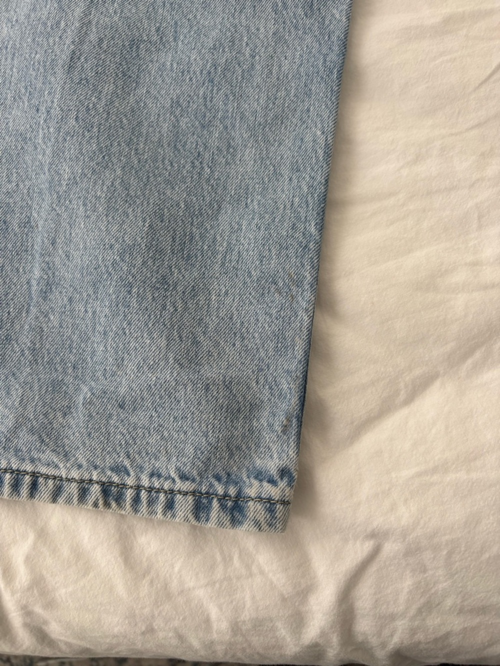 Levi’s Low Pro Medium Wash Jeans - Picture 11 of 11